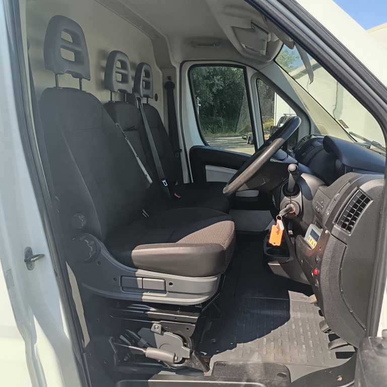Peugeot Boxer Diesel White #15