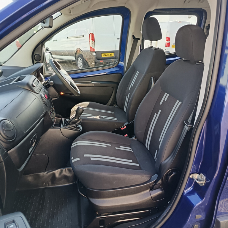 Fiat 500 Lounge Red #16