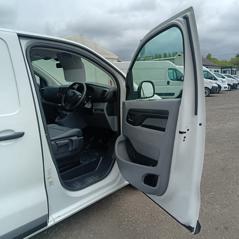 Vauxhall Vivaro 3100 2.0D 180 L2 H1 Elite Grey #15