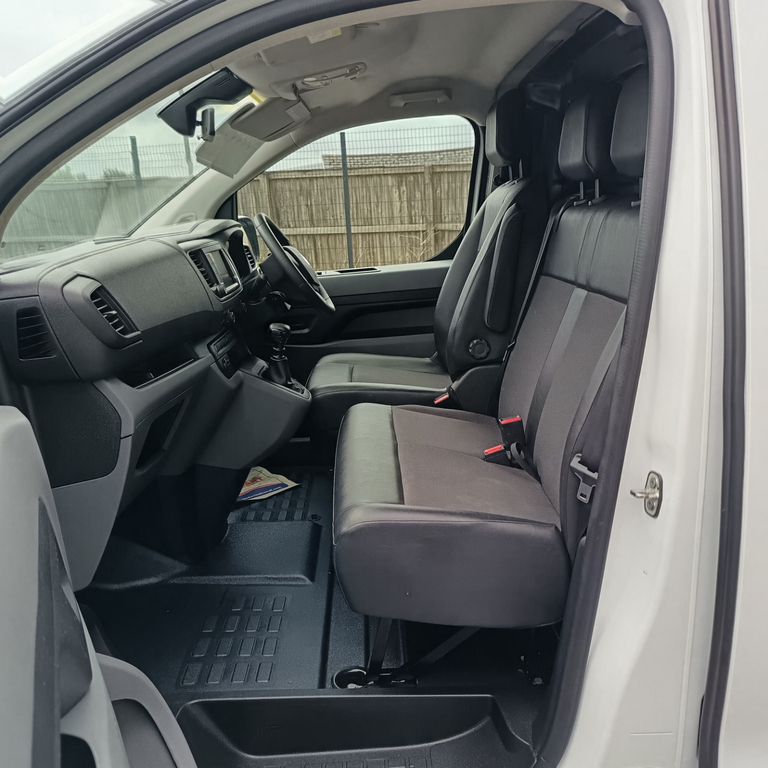Vauxhall Vivaro 3100 2.0D 180 L2 H1 Elite Grey #14