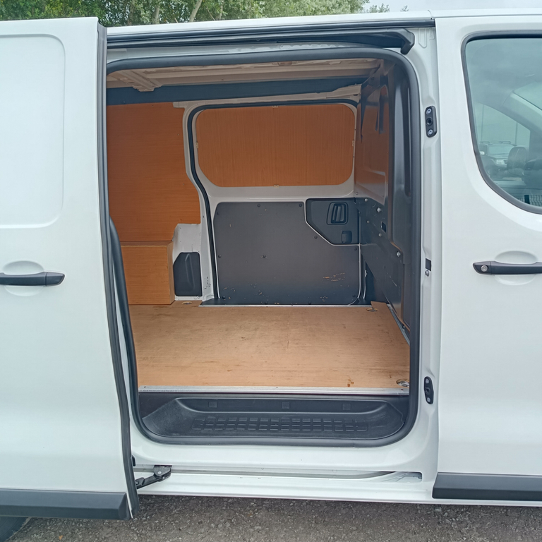 Vauxhall Vivaro 3100 2.0D 180 L2 H1 Elite Grey #12