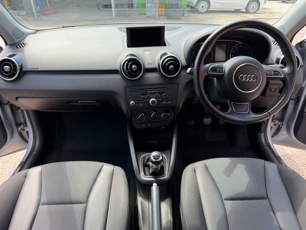 Audi A1 1.4 Tfsi Sport Sportback Euro 5 Ss Silver #6