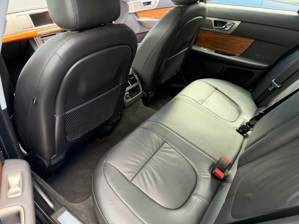 Jaguar XF Hatchback Blue #10