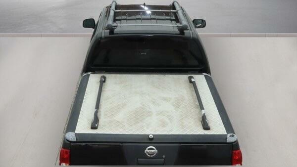 Nissan Navara Tekna Black #5