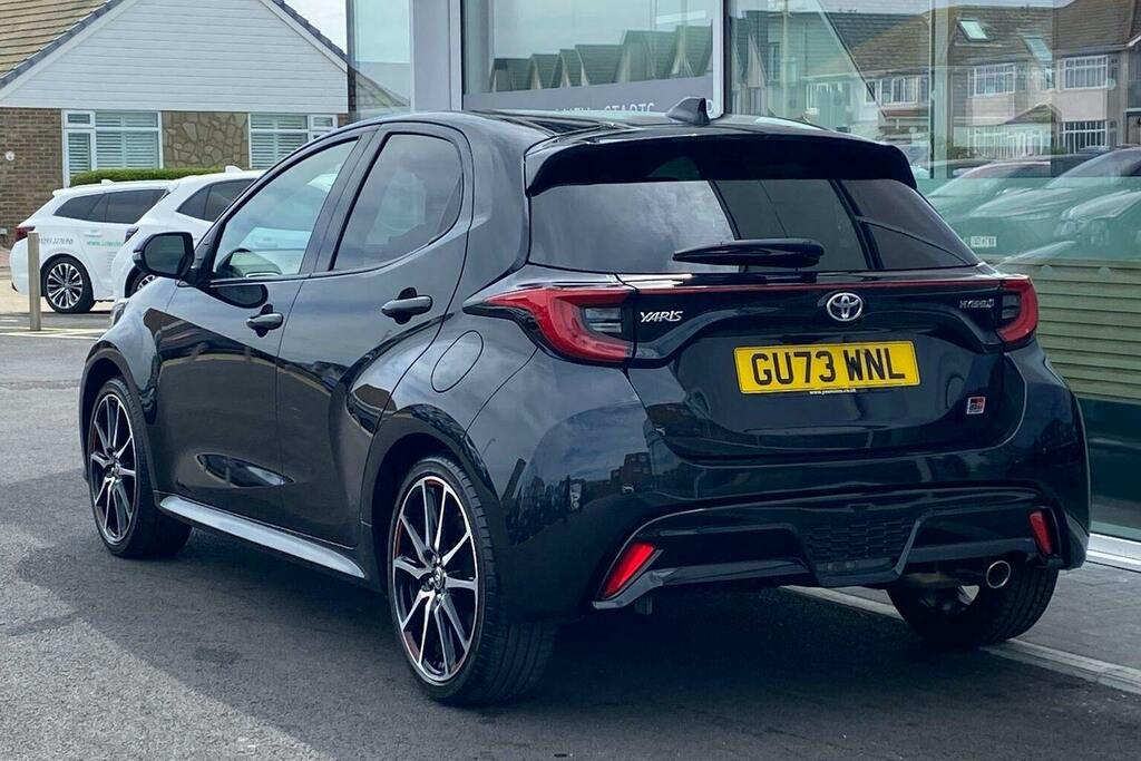 Toyota Yaris 1.5 Vvt H Gr Sport Hatchback Hybrid E C GU73WNL Black #4