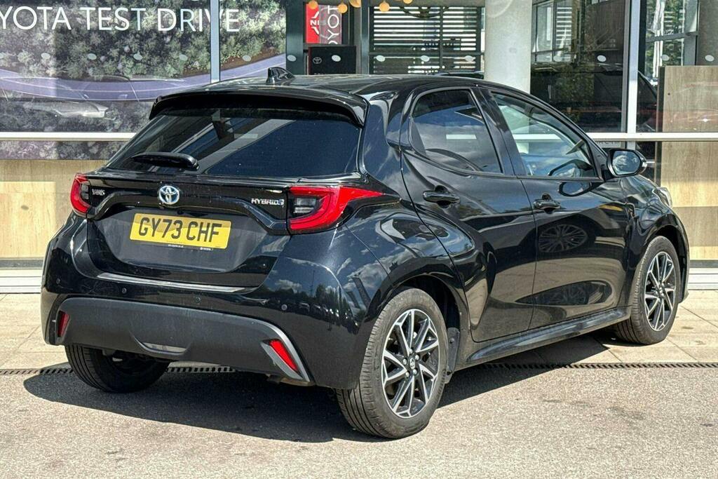Toyota Yaris 1.5 Vvt H Design Hatchback Hybrid E Cvt GY73CHF Black #2