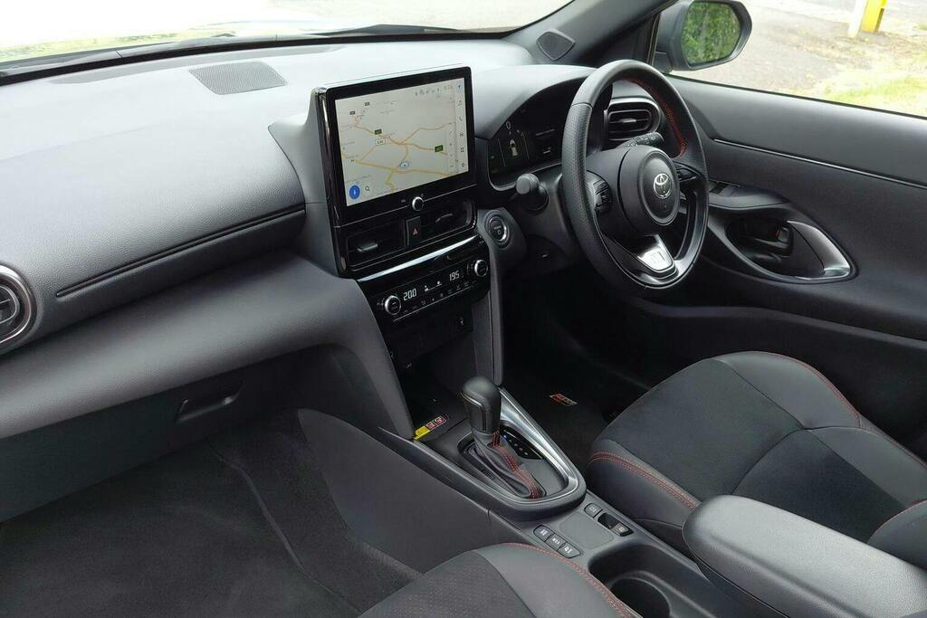 Toyota Yaris Cross 1.5 Vvt H Gr Sport Suv Hybrid E Cvt Grey #5