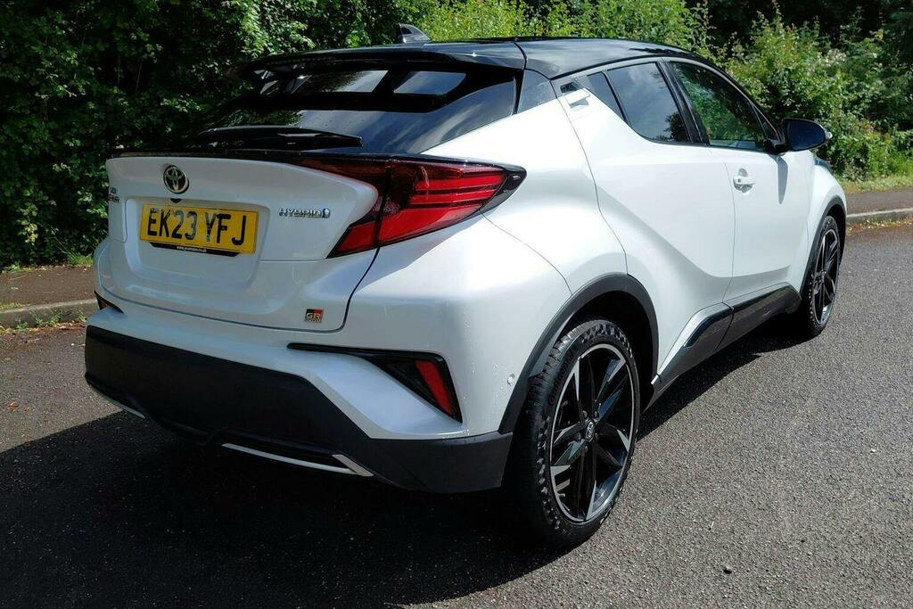 Toyota C-Hr 1.8 Vvt H Gr Sport Suv Hybrid Cvt White #2