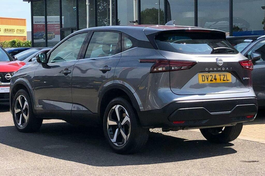 Nissan Qashqai 1.5 H E Power Acenta Premium Suv Hybrid DV24TZL Grey #5