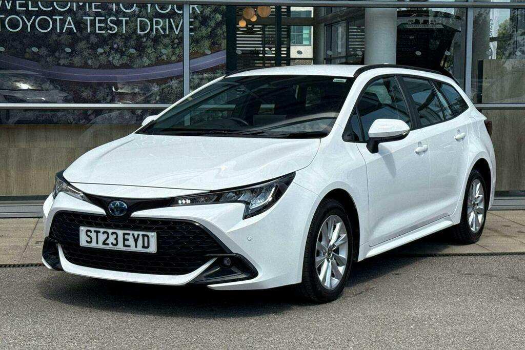 Toyota Corolla 1.8 Vvt H Icon Touring Sports Hybrid Cv White #3