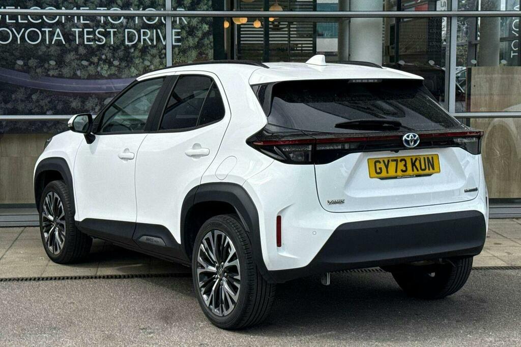 Toyota Yaris Cross 1.5 Vvt H Excel Suv Hybrid E Cvt GY73KUN White #4