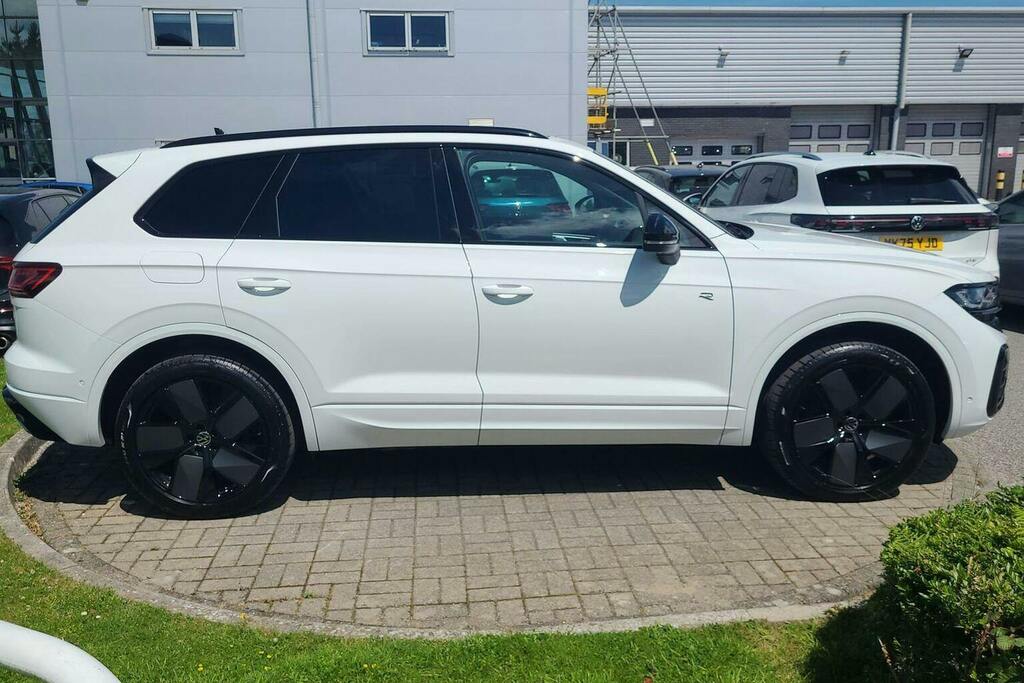 Volkswagen Touareg 3.0 Tdi V6 Black Edition Suv Tiptronic WK75XBB White #2