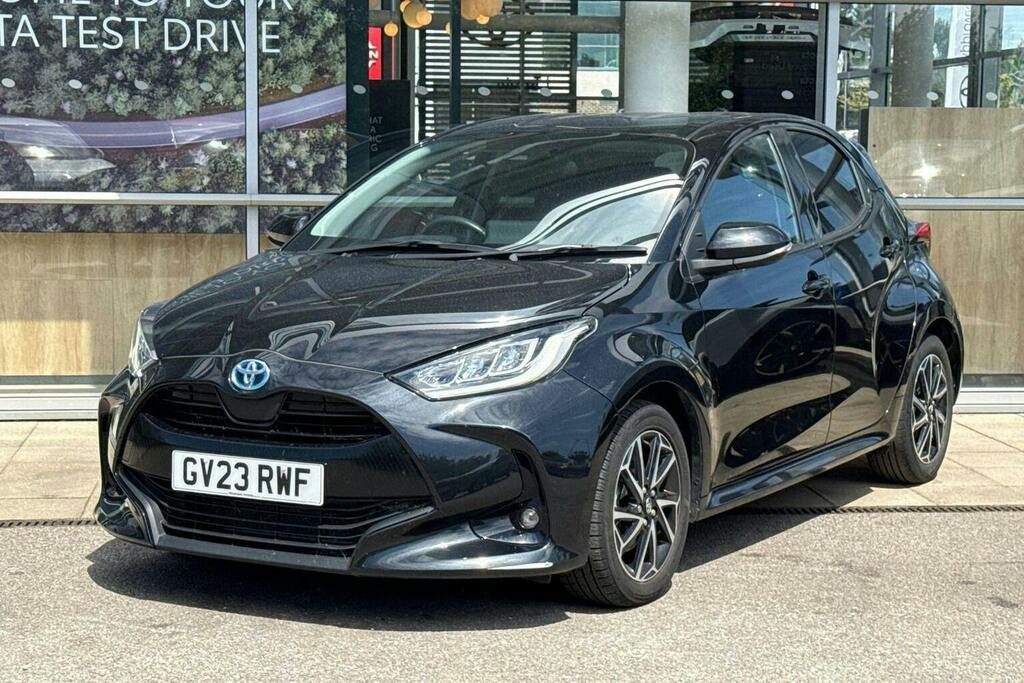 Toyota Yaris 1.5 Vvt H Design Hatchback Hybrid E Cvt GV23RWF Black #3