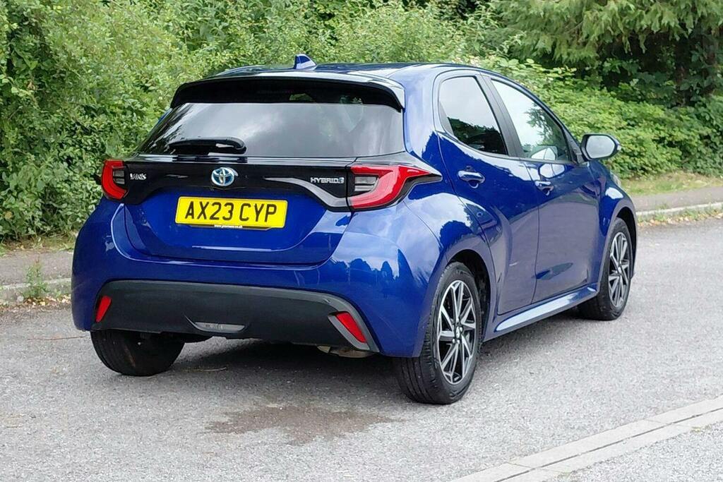 Toyota Yaris 1.5 Vvt H Design Hatchback Hybrid E Cvt AX23CYP Blue #2