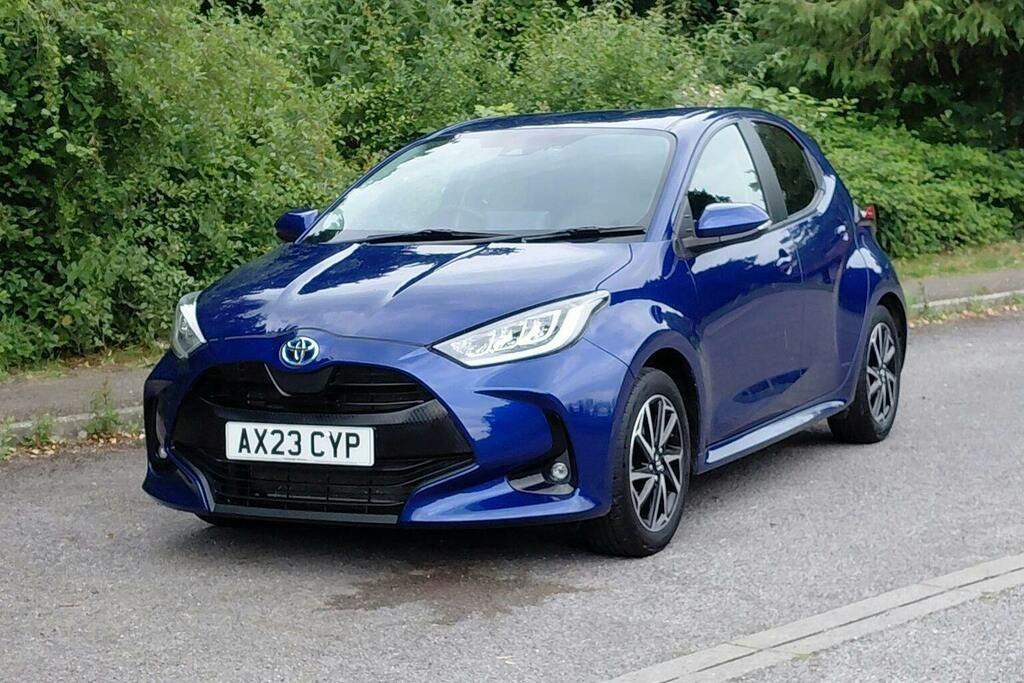 Toyota Yaris 1.5 Vvt H Design Hatchback Hybrid E Cvt AX23CYP Blue #3