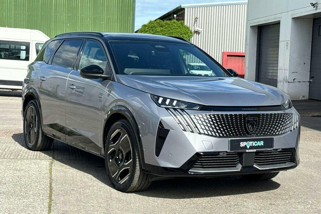 Peugeot 5008 73Kwh Gt Suv GJ74YOE Grey