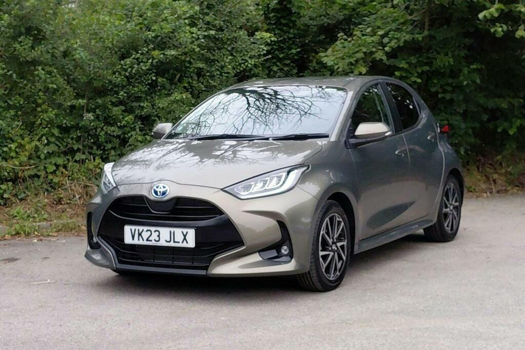 Toyota Yaris 1.5 Vvt H Design Hatchback Hybrid E Cvt Brown #3