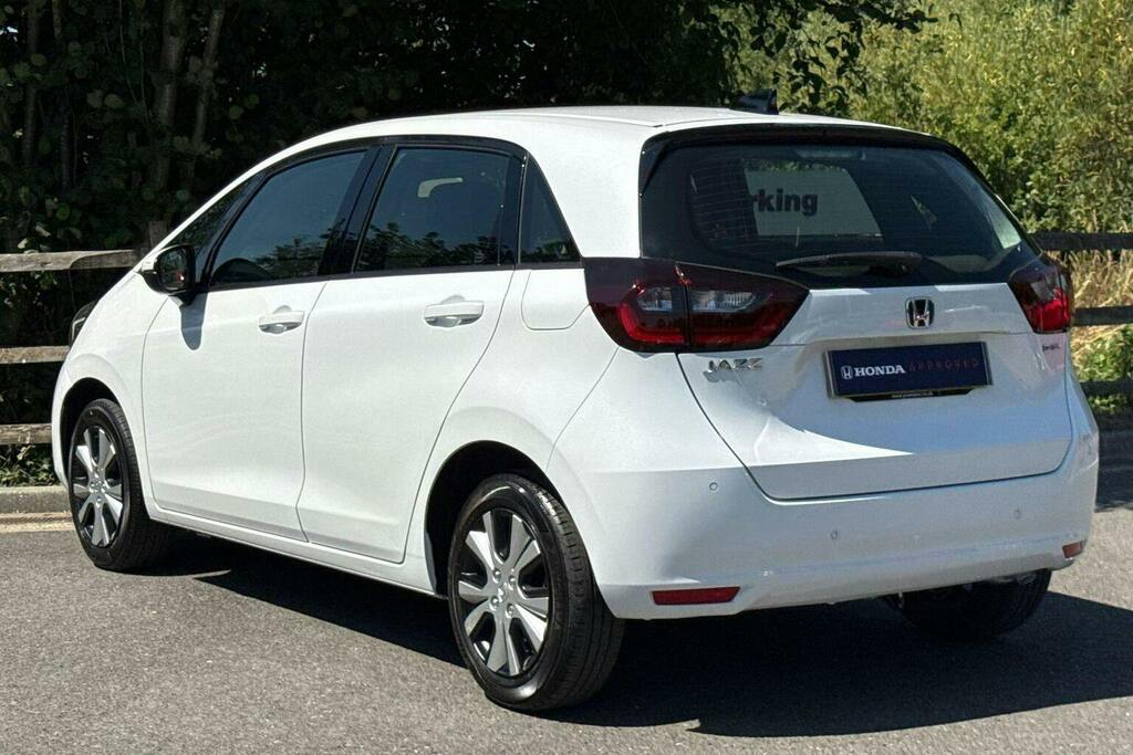 Honda Jazz 1.5 H I Mmd Sr Hatchback Hybrid Ecvt White #5