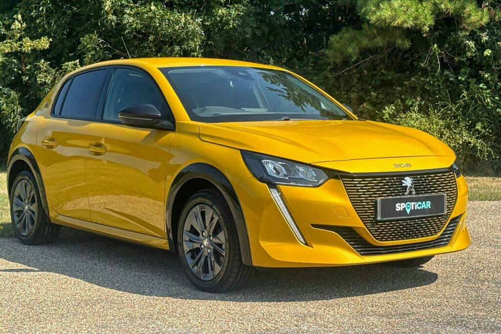 Peugeot e-208 50Kwh Allure Premium Hatchback Yellow