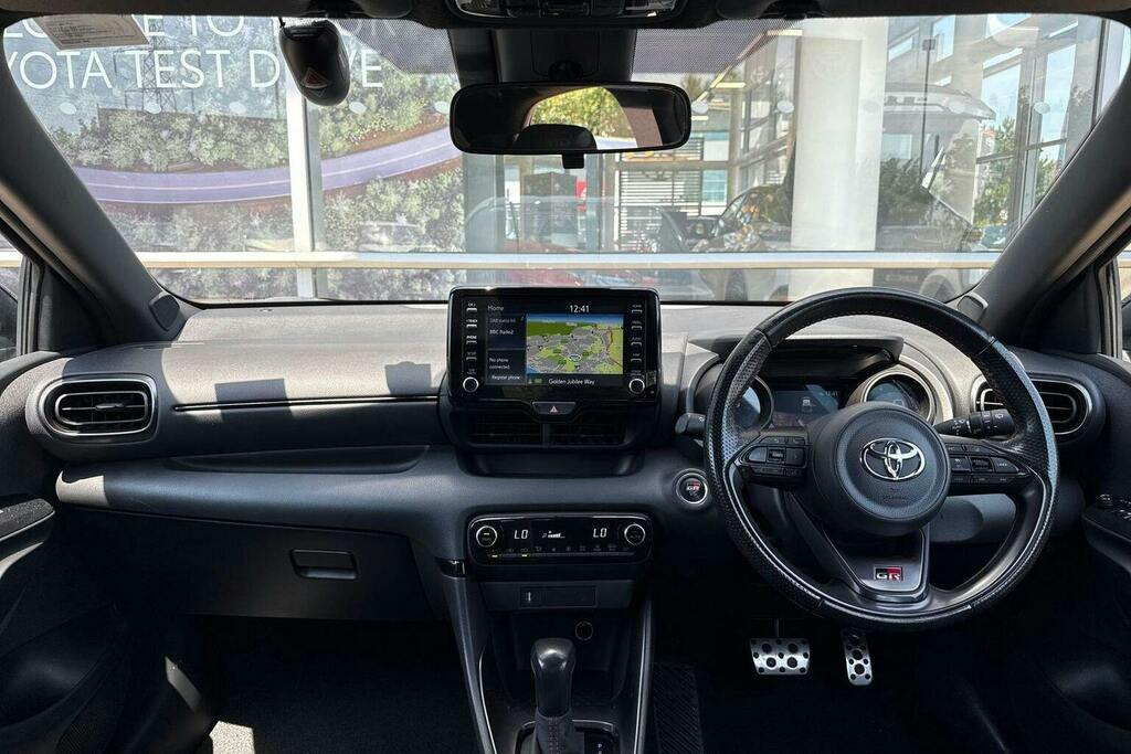 Toyota Yaris 1.5 Vvt H Gr Sport Hatchback Hybrid E C Grey #6