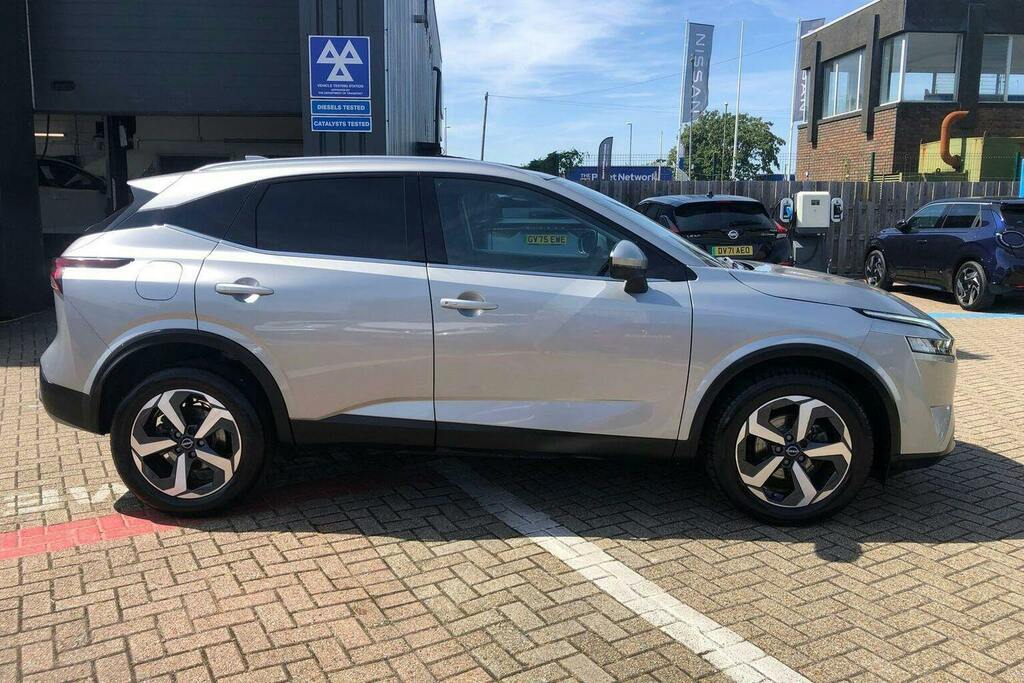 Nissan Qashqai 1.3 Dig T Mhev N Connecta Suv Hybrid Xt DN24LGV Silver #2