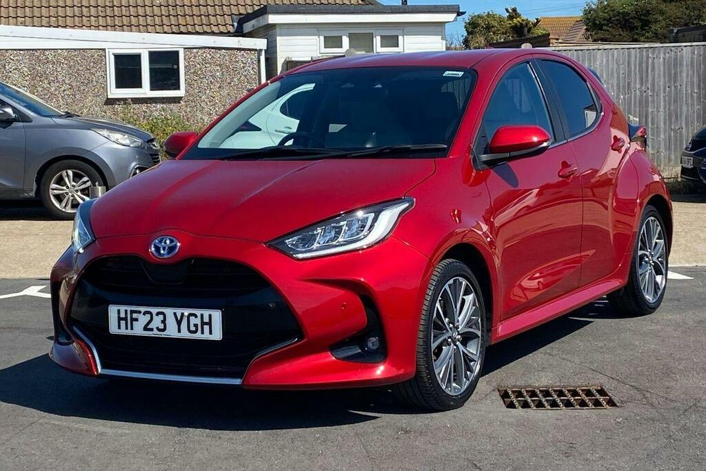 Toyota Yaris 1.5 Vvt H Excel Hatchback Hybrid E Cvt HF23YGH Red #3