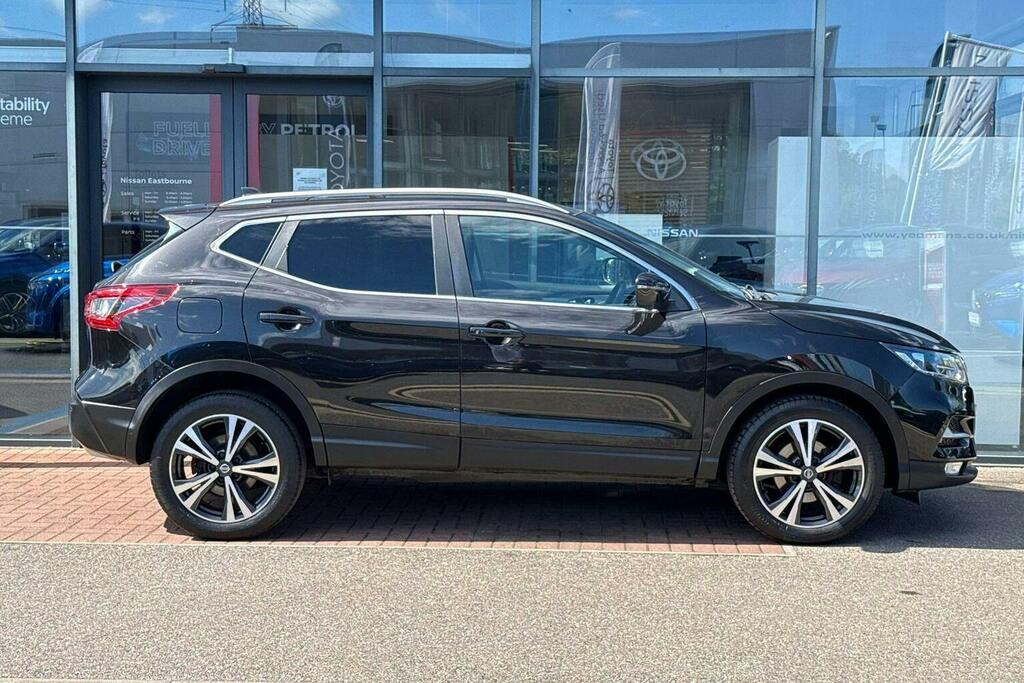 Nissan Qashqai 1.2 Dig T N Connecta Suv Xtron DL67AWO Black #2