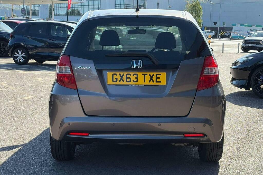 Honda Jazz 1.4 I Vtec Es Plus Hatchback Cvt Brown #3