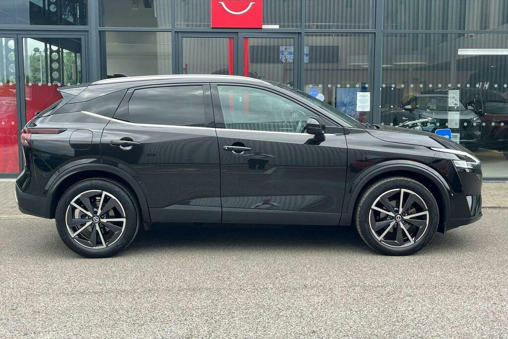 Nissan Qashqai 1.3 Dig T Mhev Tekna Suv Hybrid WR22NKW Black #2