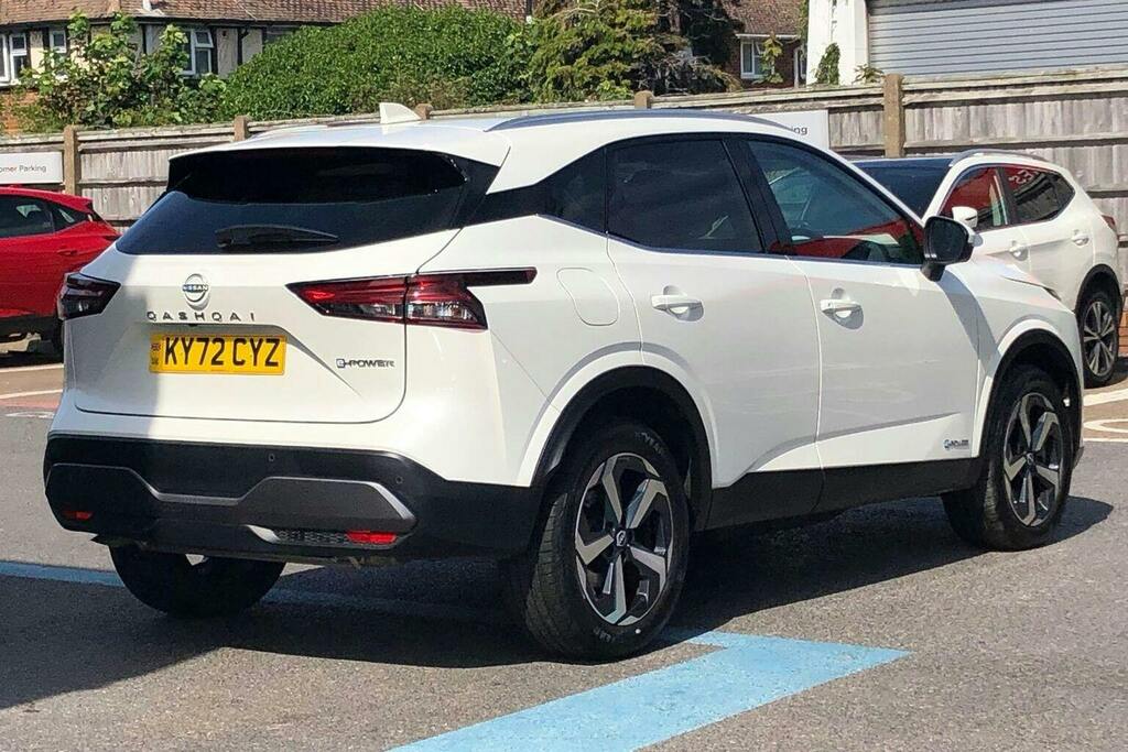 Nissan Qashqai 1.5 H E Power N Connecta Suv Hybrid Aut KY72CYZ White #3