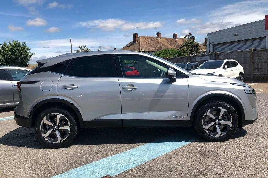 Nissan Qashqai 1.5 H E Power N Connecta Suv Hybrid Aut Silver #2