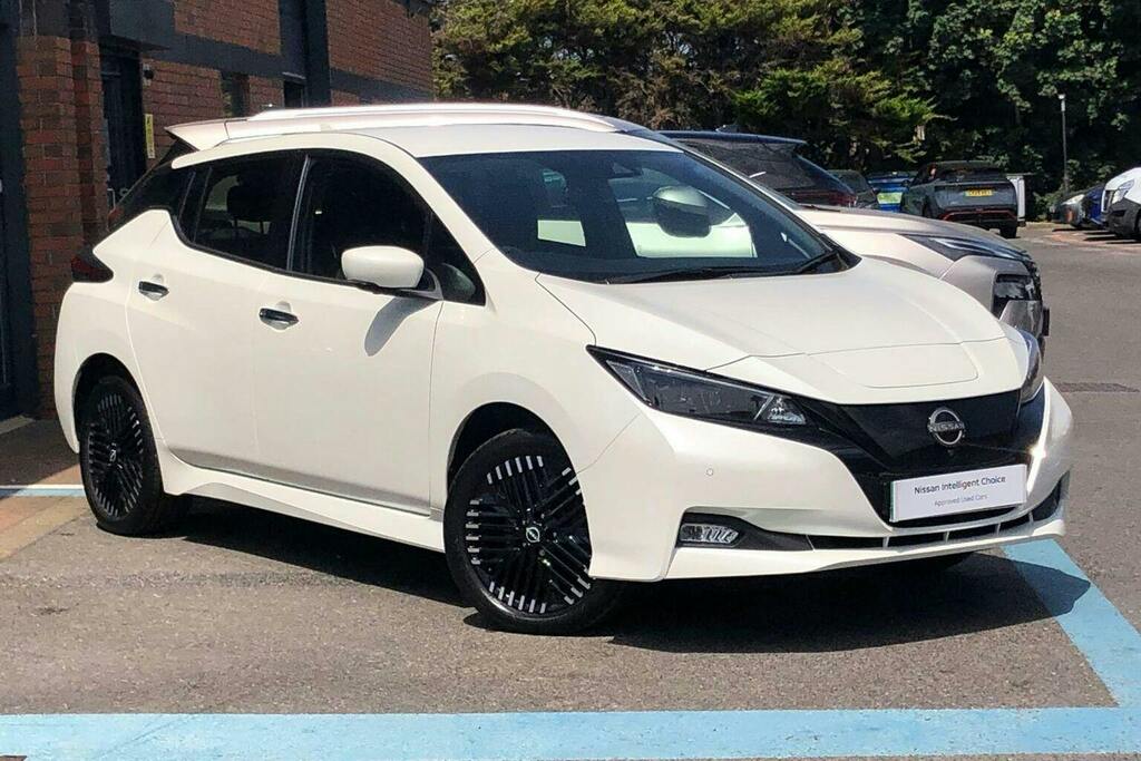 Nissan Leaf 59Kwh E Plus Tekna Hatchback VO23MKJ White