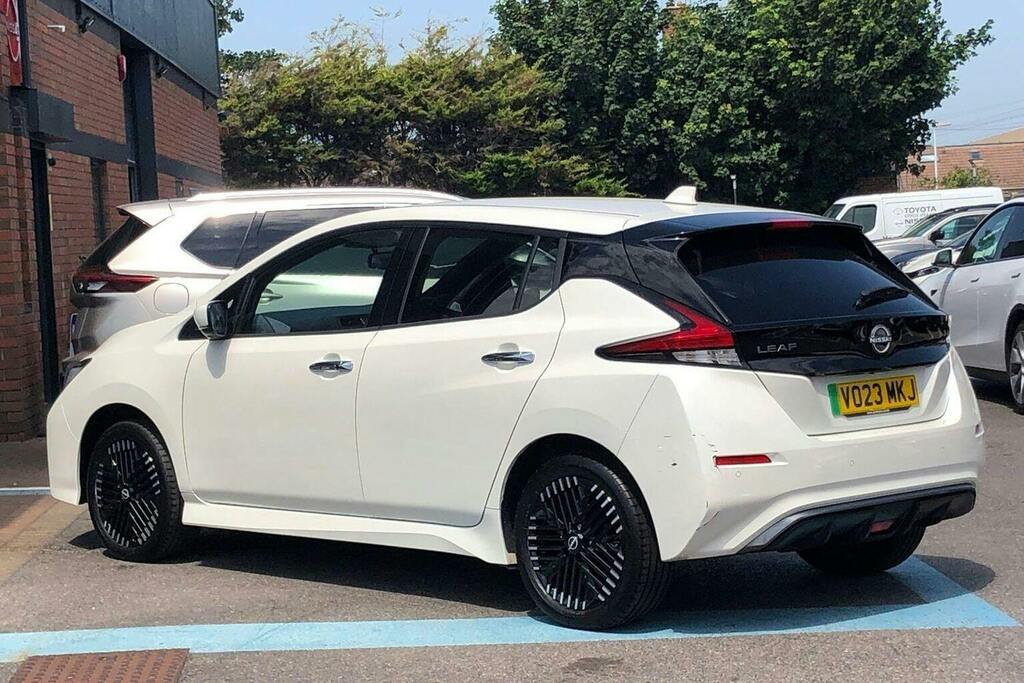Nissan Leaf 59Kwh E Plus Tekna Hatchback VO23MKJ White #5
