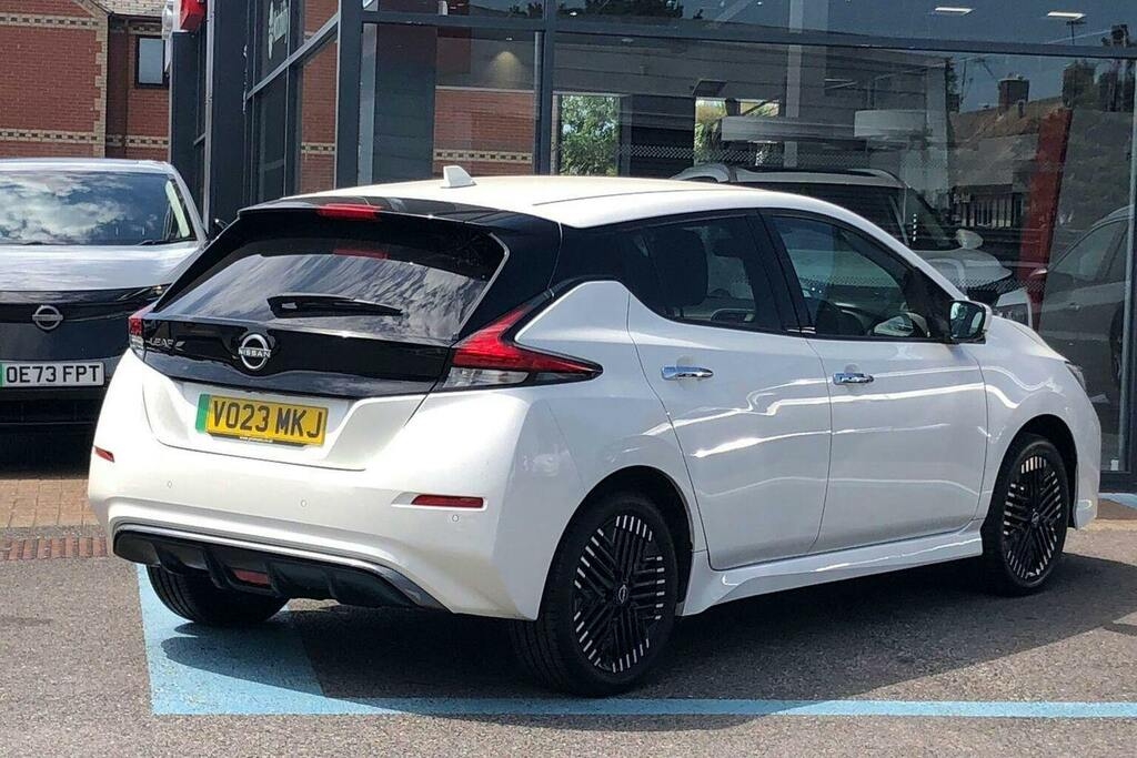 Nissan Leaf 59Kwh E Plus Tekna Hatchback VO23MKJ White #3