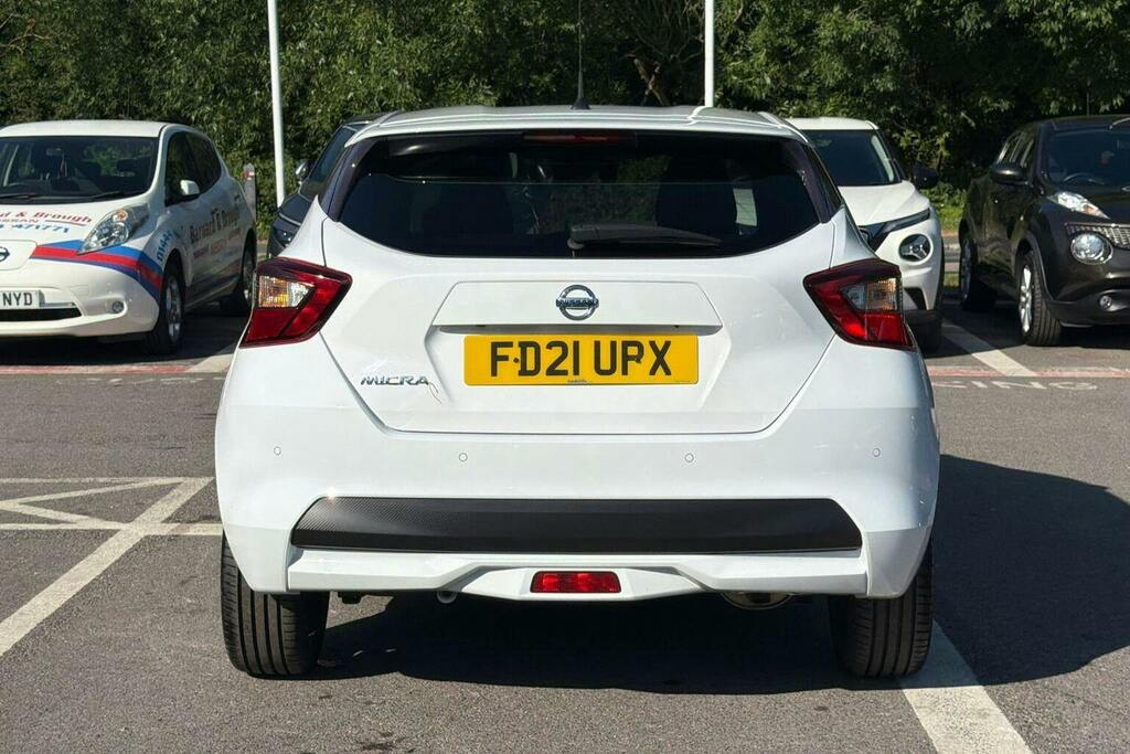 Nissan Micra 1.0 Ig T Tekna Hatchback Xtron White #4