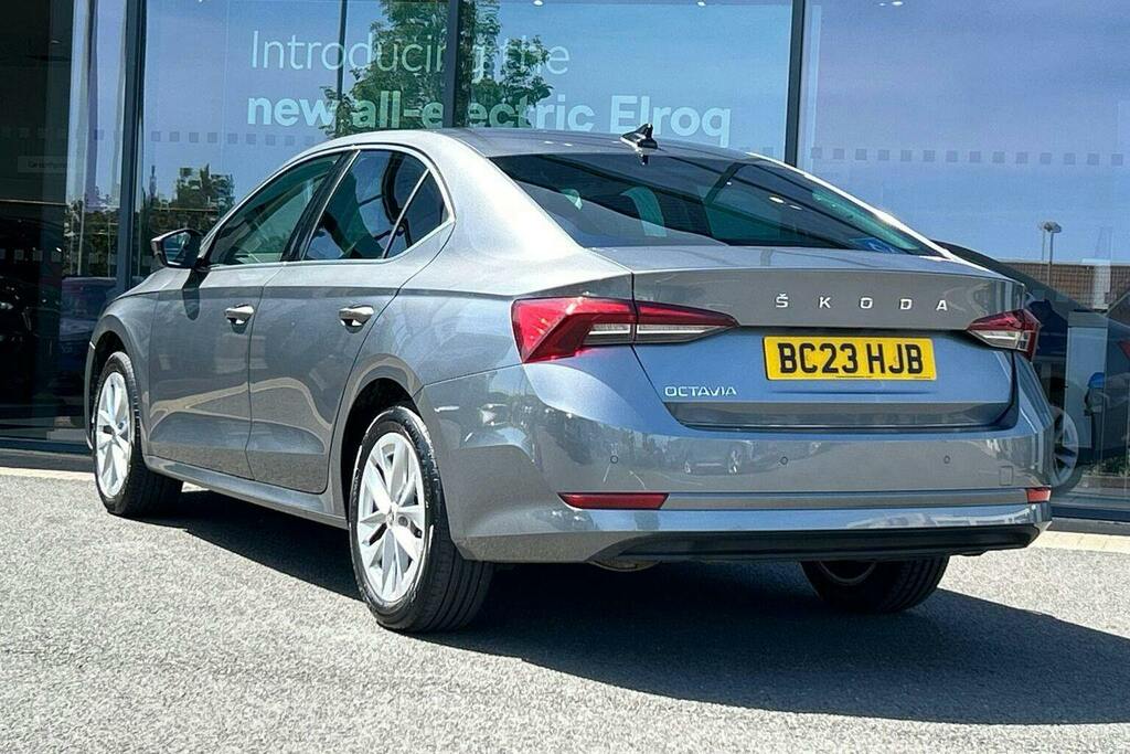 Skoda Octavia 2.0 Tdi Se L Hatchback Dsg BC23HJB Grey #5