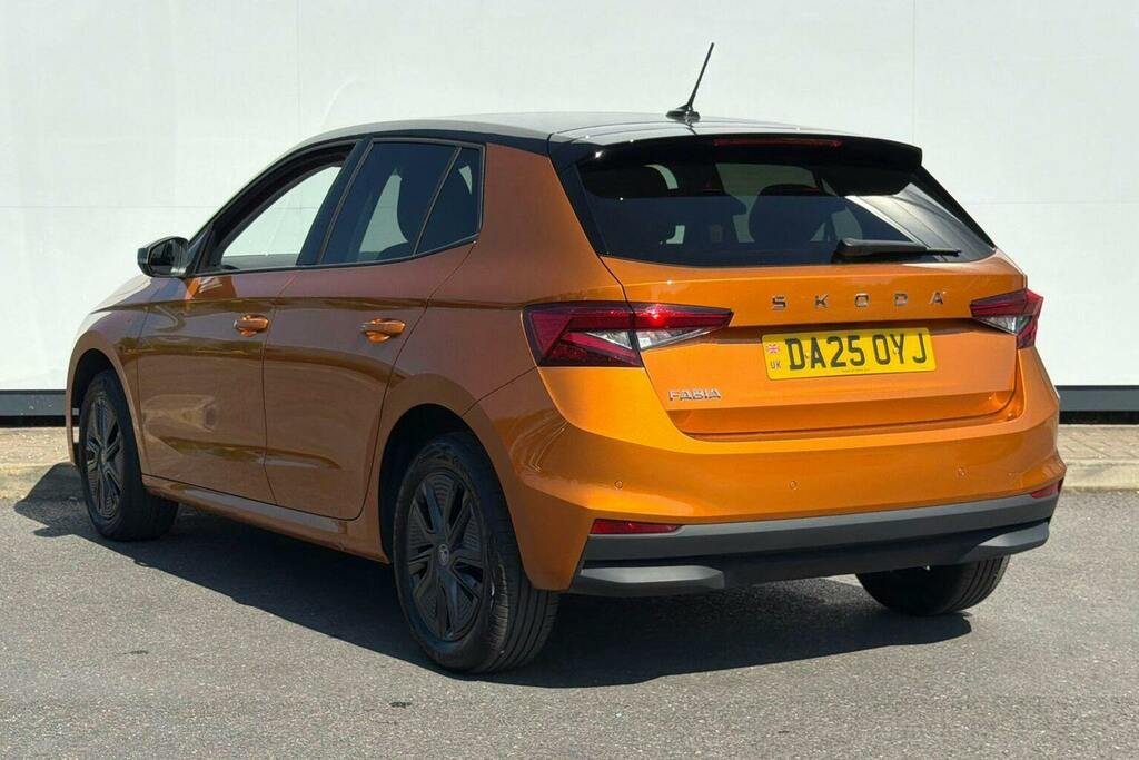 Skoda Fabia 1.0 Tsi Design Edition Hatchback DA25OYJ Orange #5