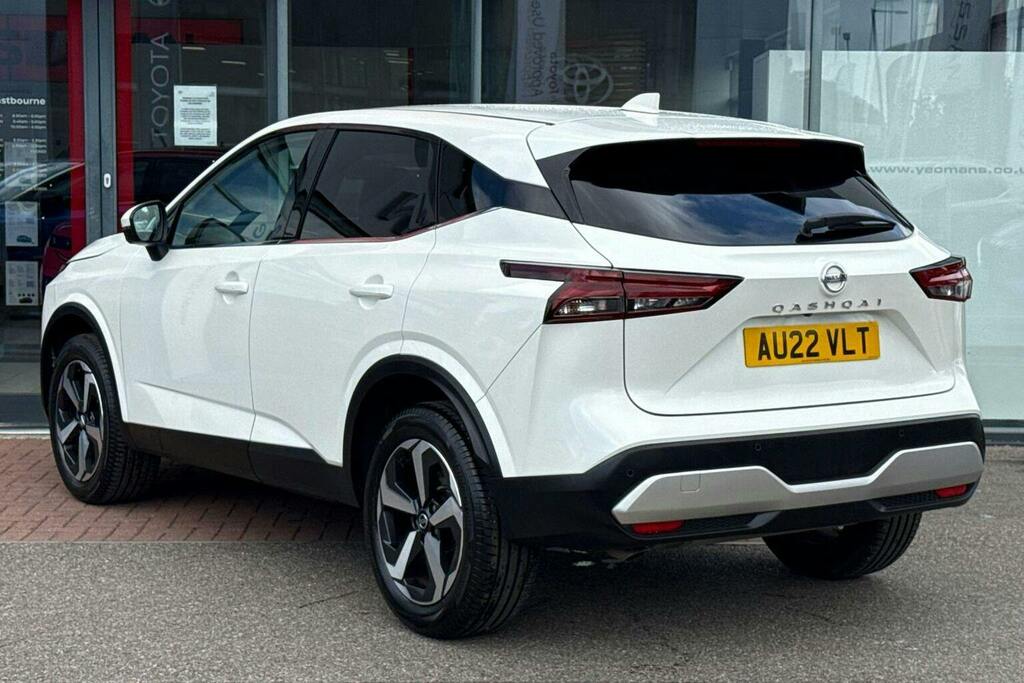 Nissan Qashqai 1.3 Dig T Mhev N Connecta Suv Hybrid Xt AU22VLT White #5