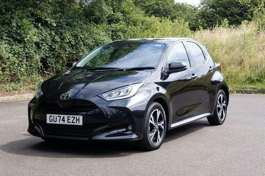 Toyota Yaris 1.5 Vvt H Design Hatchback Hybrid E Cvt GU74EZH Black #3