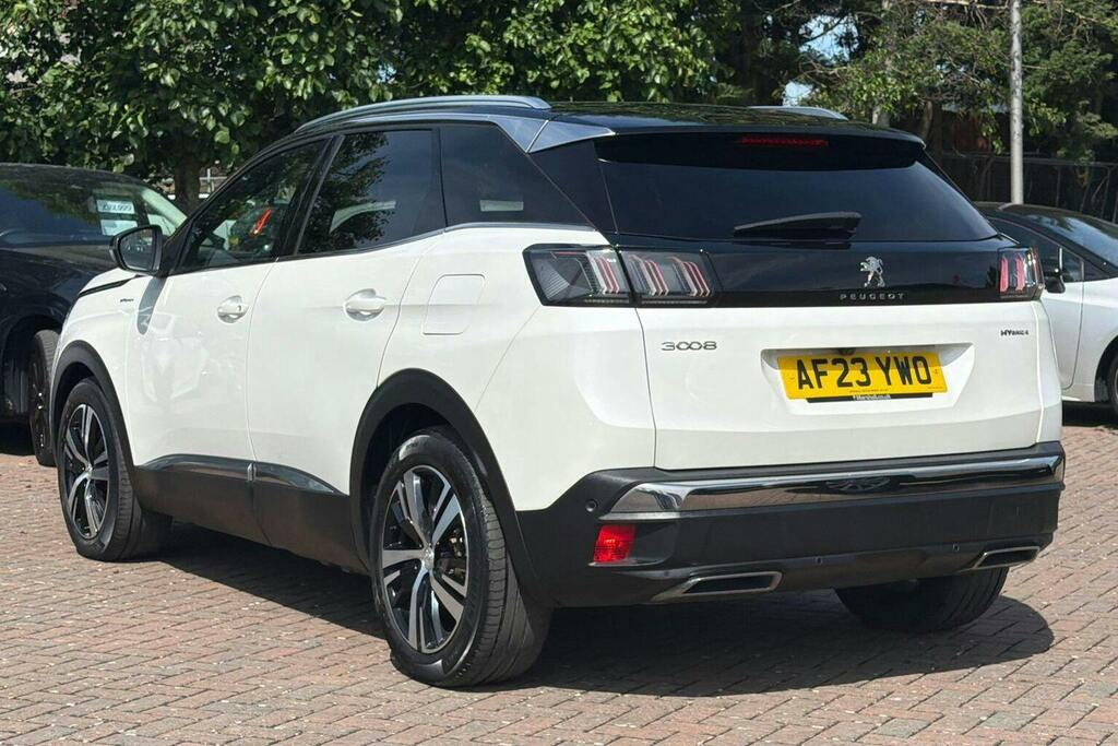 Peugeot 3008 1.6 13.2Kwh Gt Suv Plug In Hybrid E Eat White #5