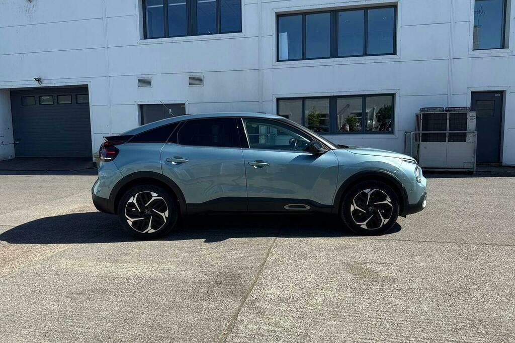 Citroen C4 1.2 Puretech Shine Hatchback Eat8 WF22OBT Blue #2