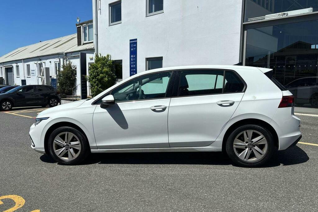 Volkswagen Golf 1.5 Tsi Life Hatchback WK70VYR White #6