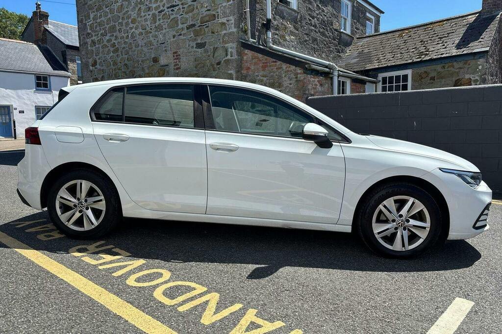 Volkswagen Golf 1.5 Tsi Life Hatchback WK70VYR White #2