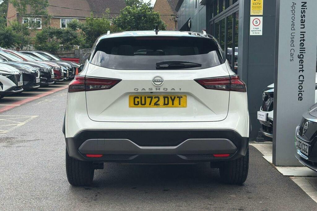 Nissan Qashqai 1.3 Dig T Mhev Tekna Suv Hybrid Xtron GU72DYT White #4