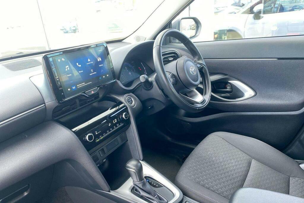 Toyota Yaris Cross 1.5 Vvt H Icon Suv Hybrid E Cvt GY24LUF White #5