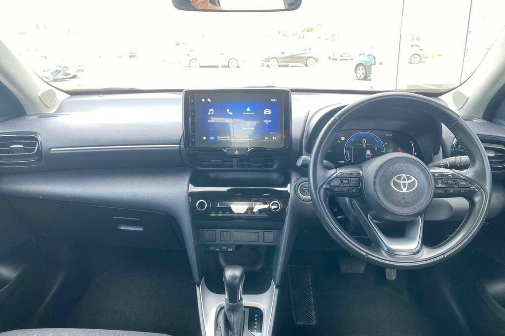 Toyota Yaris Cross 1.5 Vvt H Icon Suv Hybrid E Cvt GY24LUF White #6