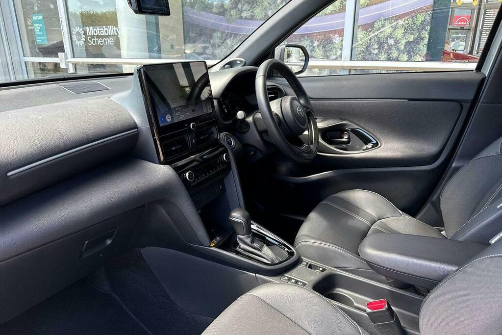 Toyota Yaris Cross 1.5 Vvt H Premiere Edition Suv Hybrid E Silver #5