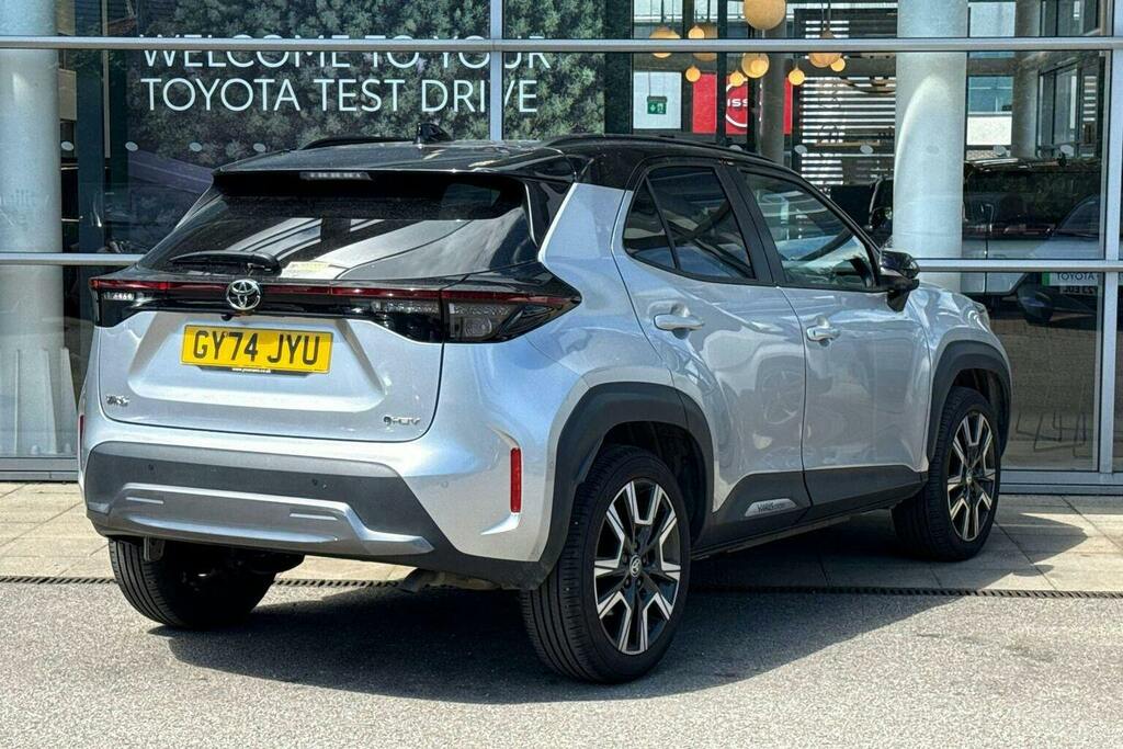 Toyota Yaris Cross 1.5 Vvt H Premiere Edition Suv Hybrid E Silver #2
