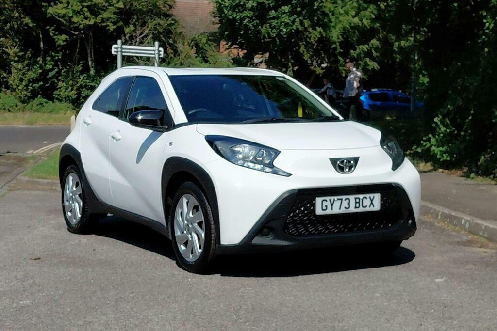 Toyota Aygo X 1.0 Vvt I Pure Hatchback GY73BCX White
