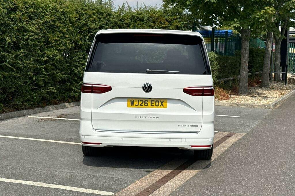 Volkswagen Multivan 1.5 Tsi Ehybrid 19.7Kwh Style Long Mpv White #4